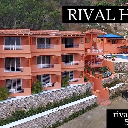 Rival Hotel Cap-Haïtien Esterno foto