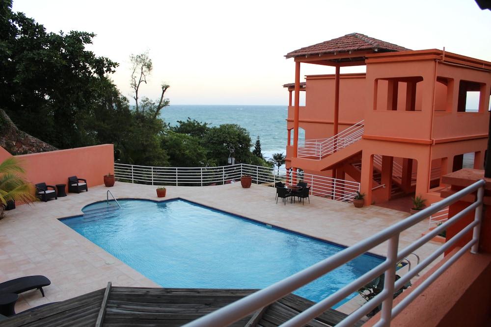 Rival Hotel Cap-Haïtien Esterno foto