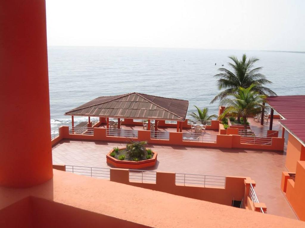 Rival Hotel Cap-Haïtien Esterno foto