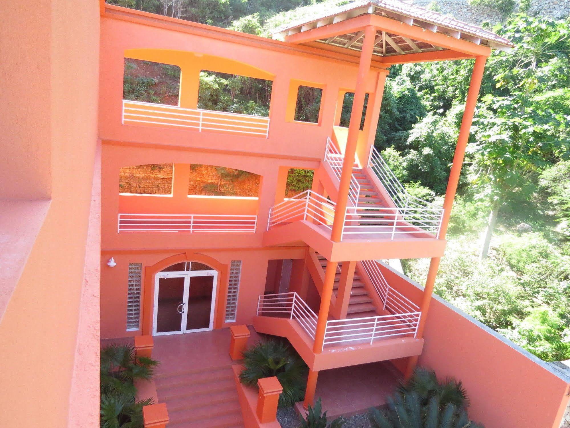 Rival Hotel Cap-Haïtien Esterno foto