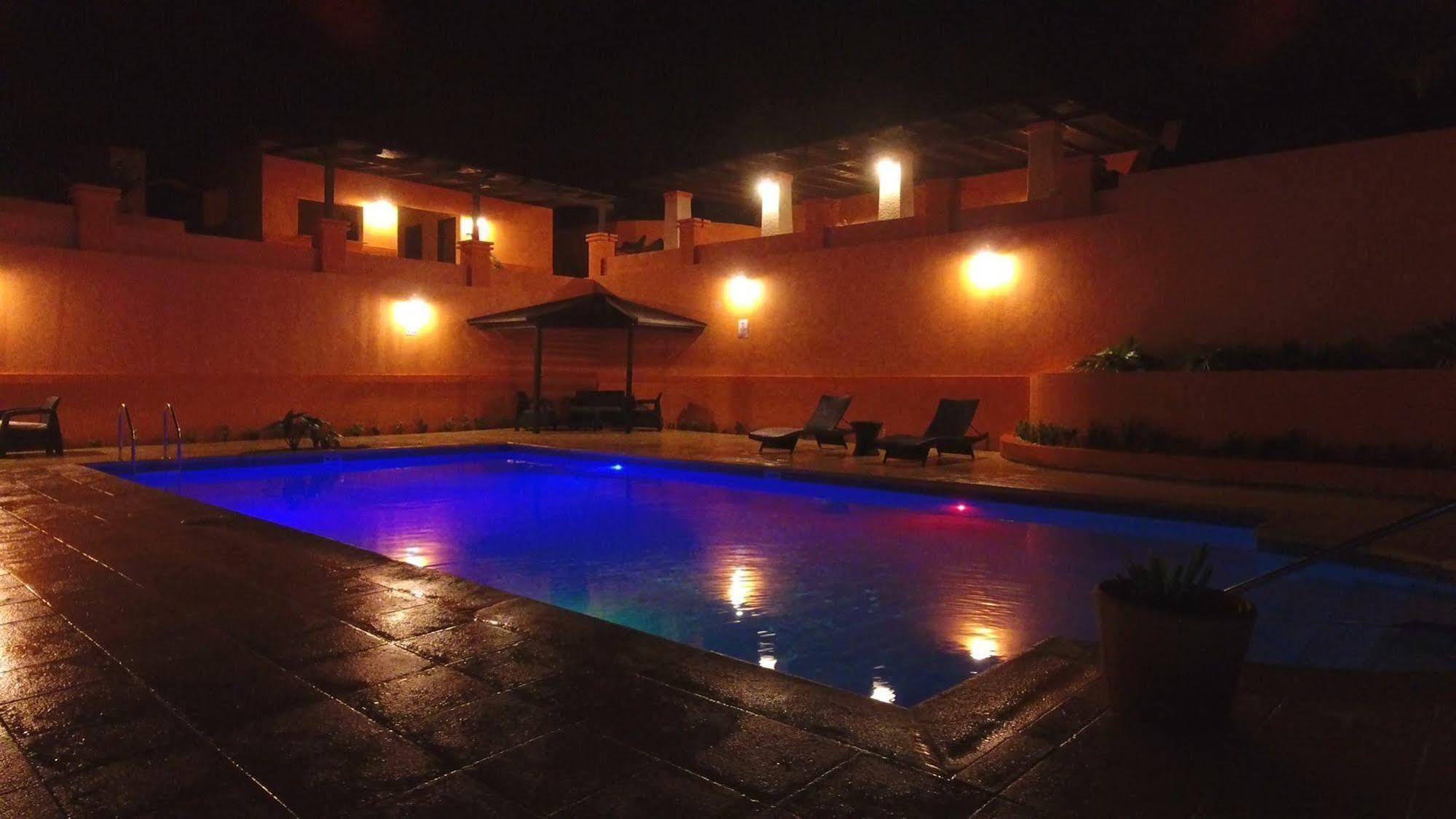 Rival Hotel Cap-Haïtien Esterno foto