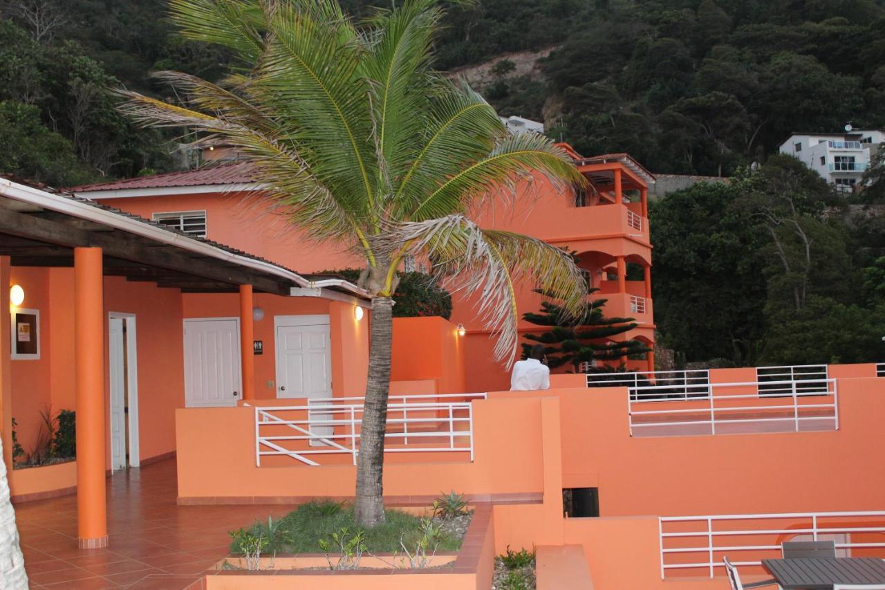 Rival Hotel Cap-Haïtien Esterno foto