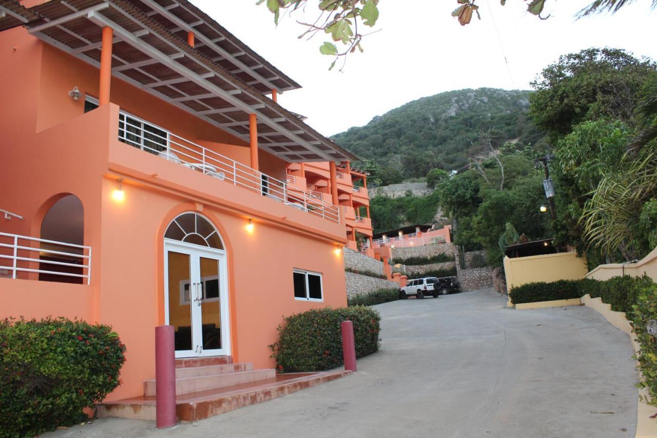 Rival Hotel Cap-Haïtien Esterno foto
