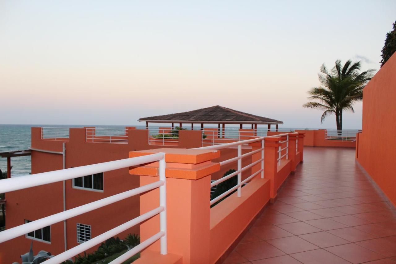 Rival Hotel Cap-Haïtien Esterno foto